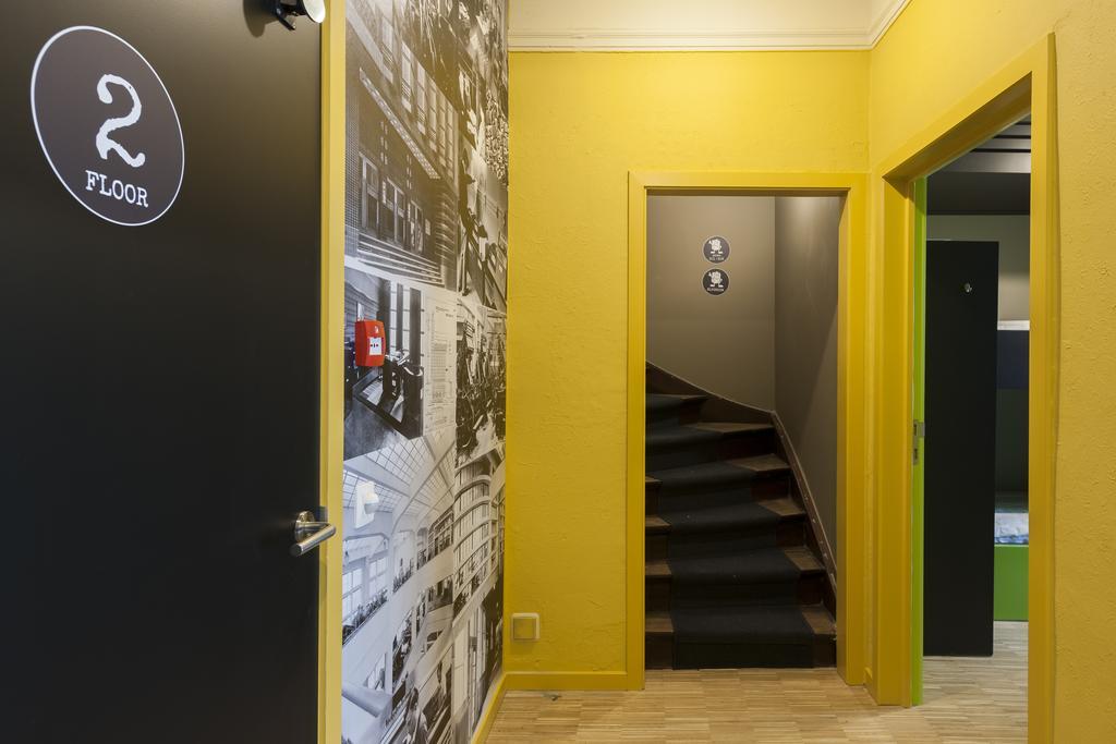 Backstay Hostel ヘント エクステリア 写真